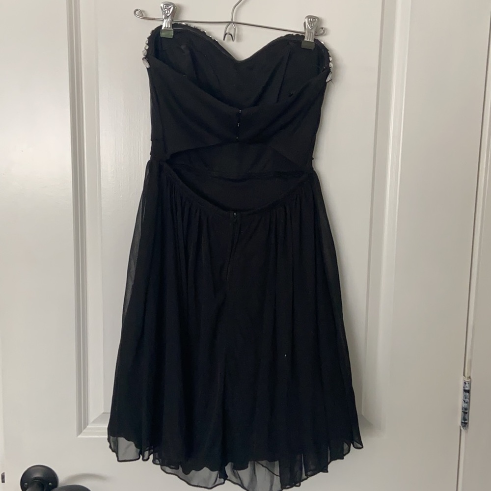 Dress - Picture 2 of 4